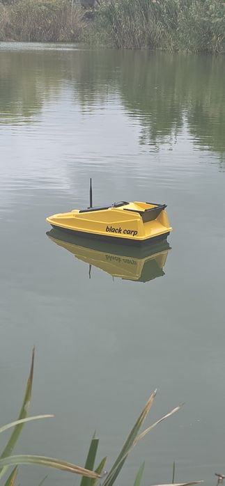 Кораблик прикормочний GPS автопілотом.