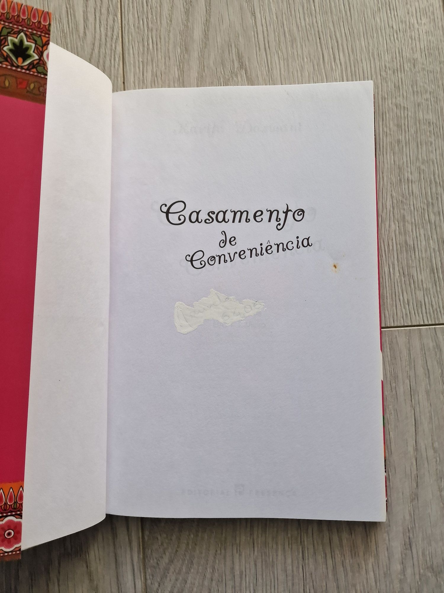 Livro Casamento de Conveniência