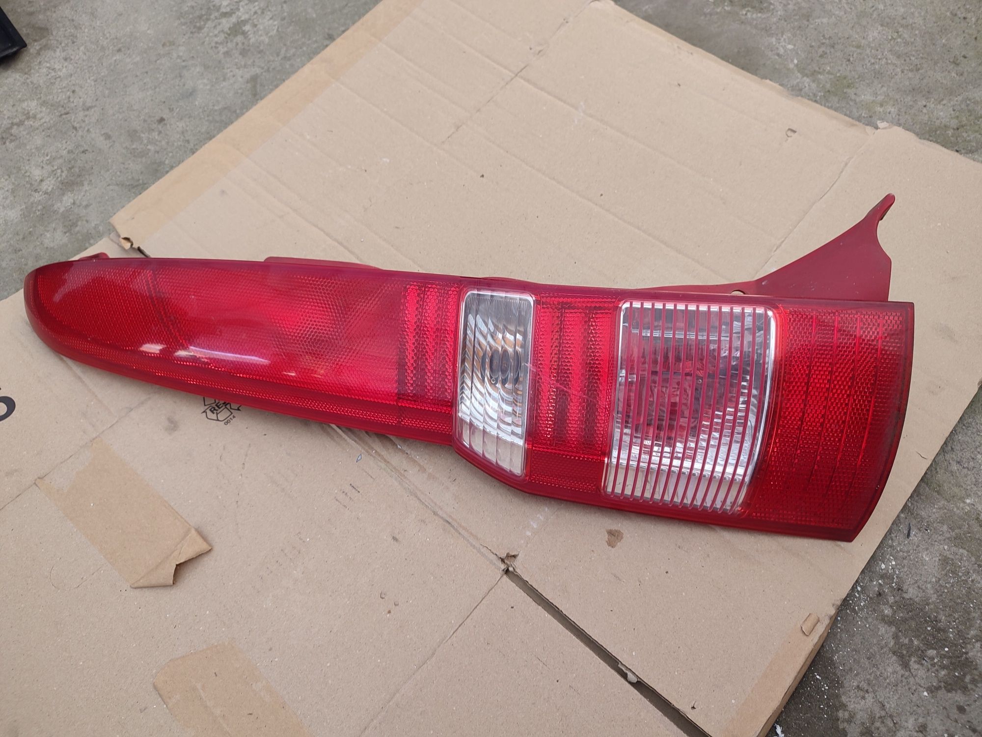 Lampa lewa lewy tył fiat panda