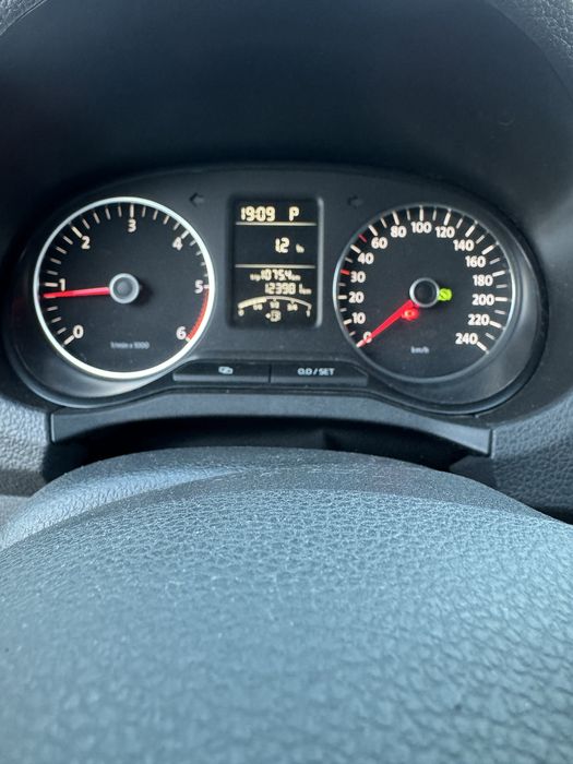 Volkswagen Amarok хороший стан малий пробіг