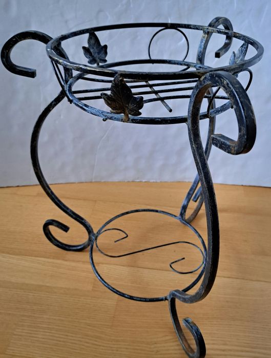 Kwietnik – Metaloplastyka, 2 Poziomy, Mocny, Elementy Dekoracyjne