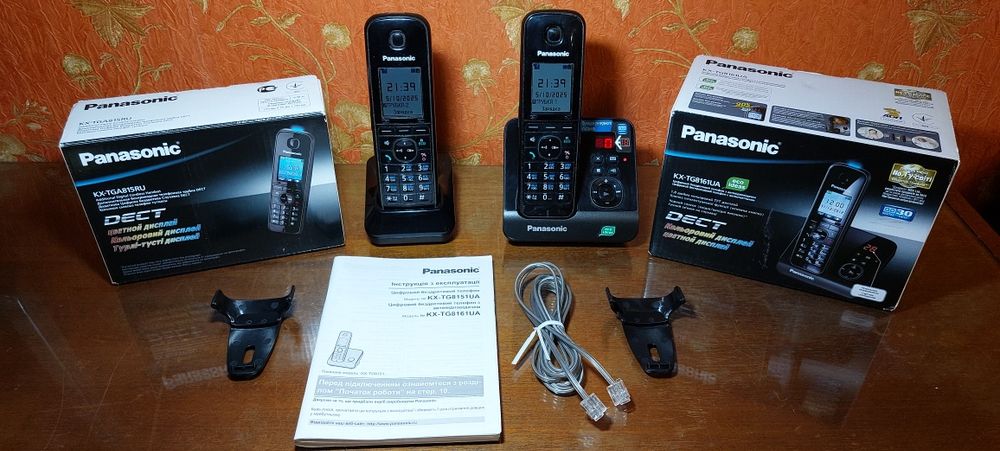 Радиотелефон Panasonic KX-TG8161UA с дополнительной трубкой