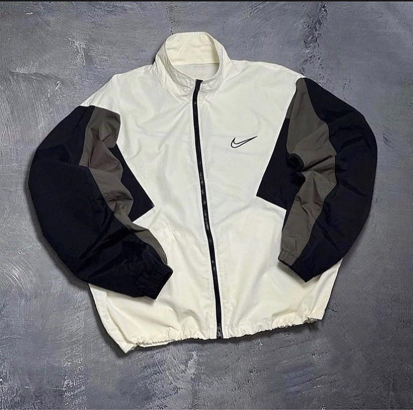 Вітровки Nike (S,M,L,XL)