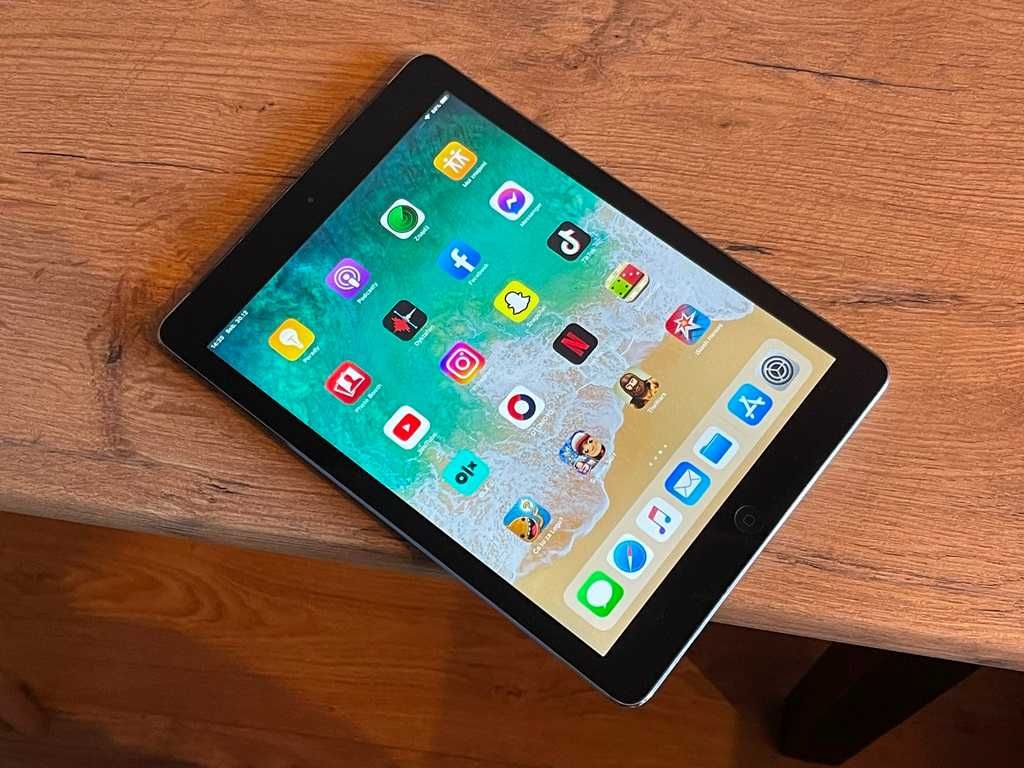 Tablet Apple iPad Air 32GB Wifi + Cellular Space Gray