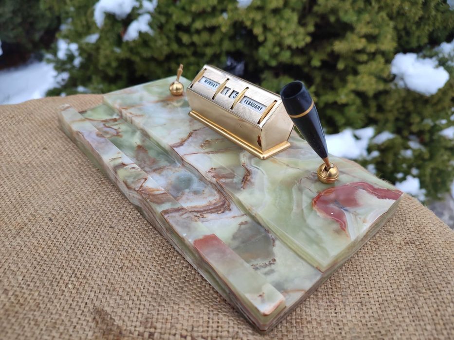 Kalendarz wieczny  na biurko podstawka pod pióro - marmur