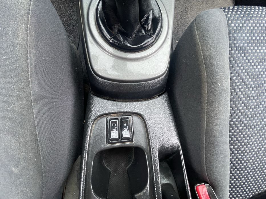 Mitsubishi Lancer 1.6 газ клімат