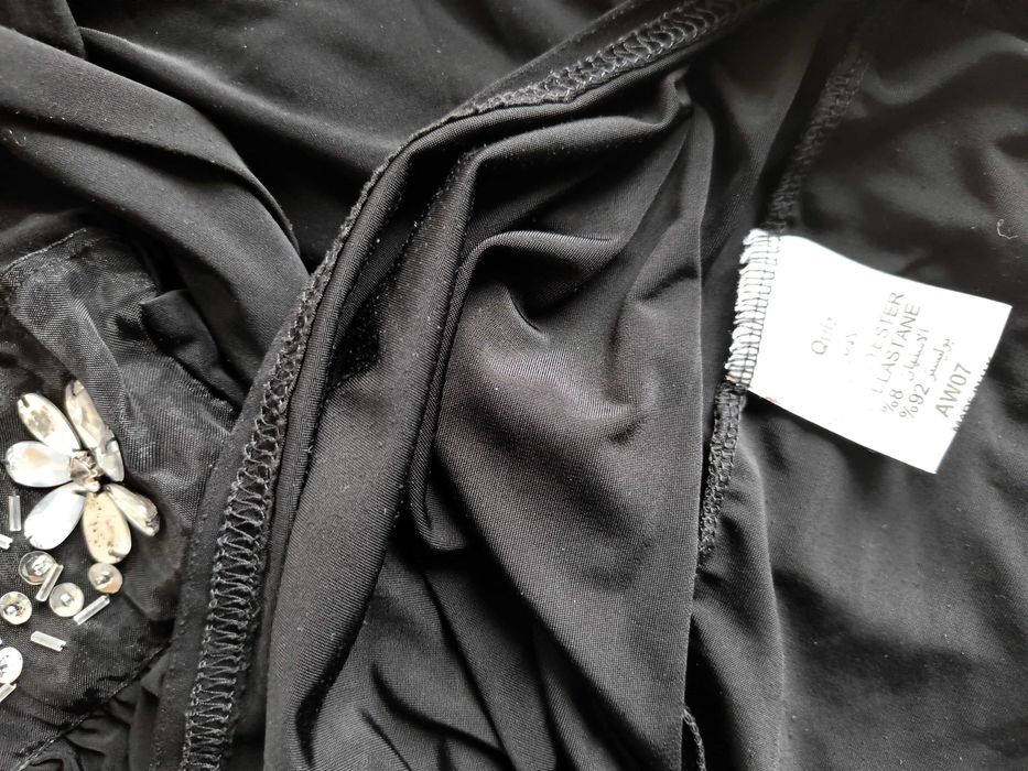 czarna sukienka z koralikami rozmiar 14