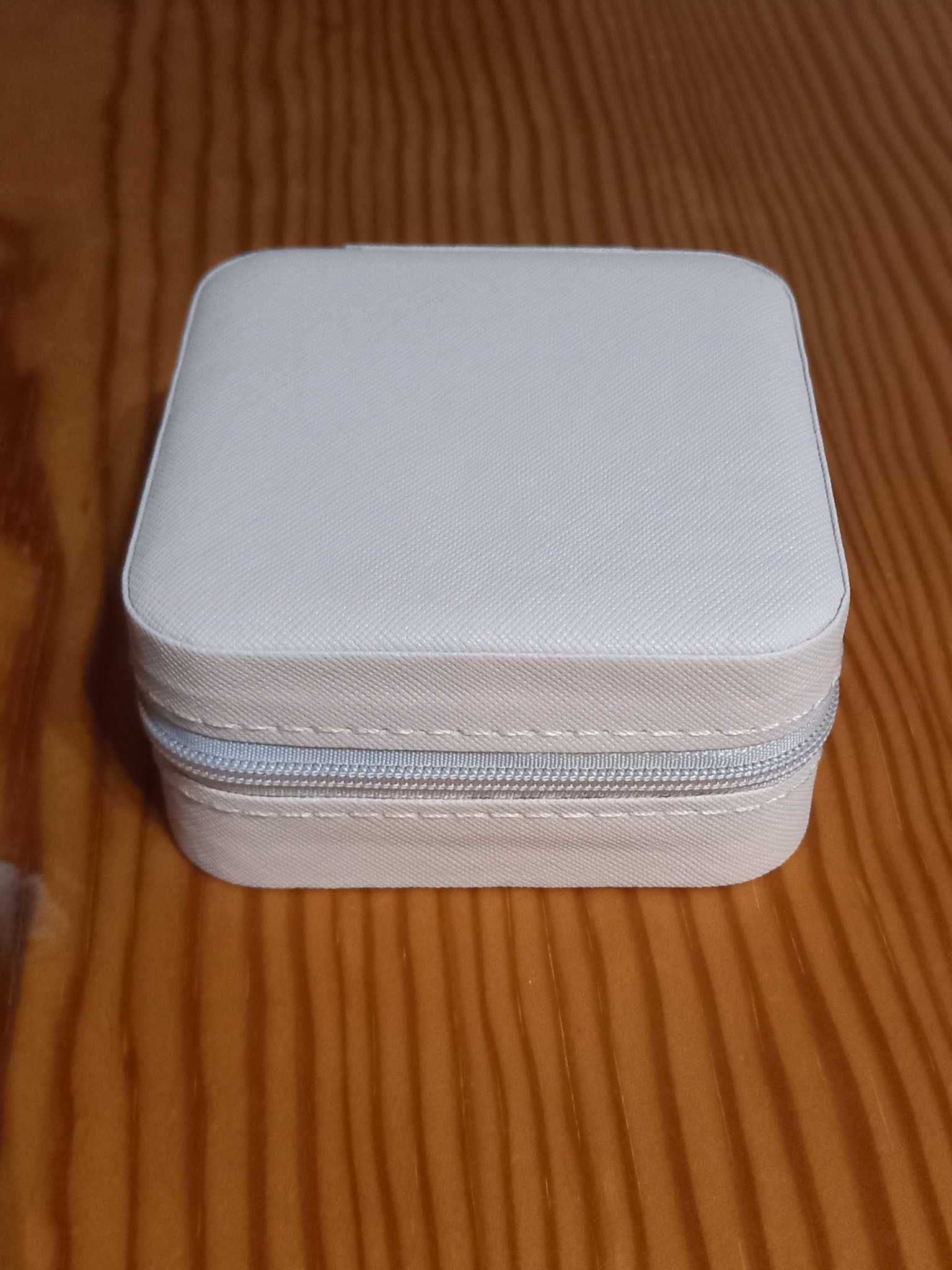 Caixa para jóias 10x10cm