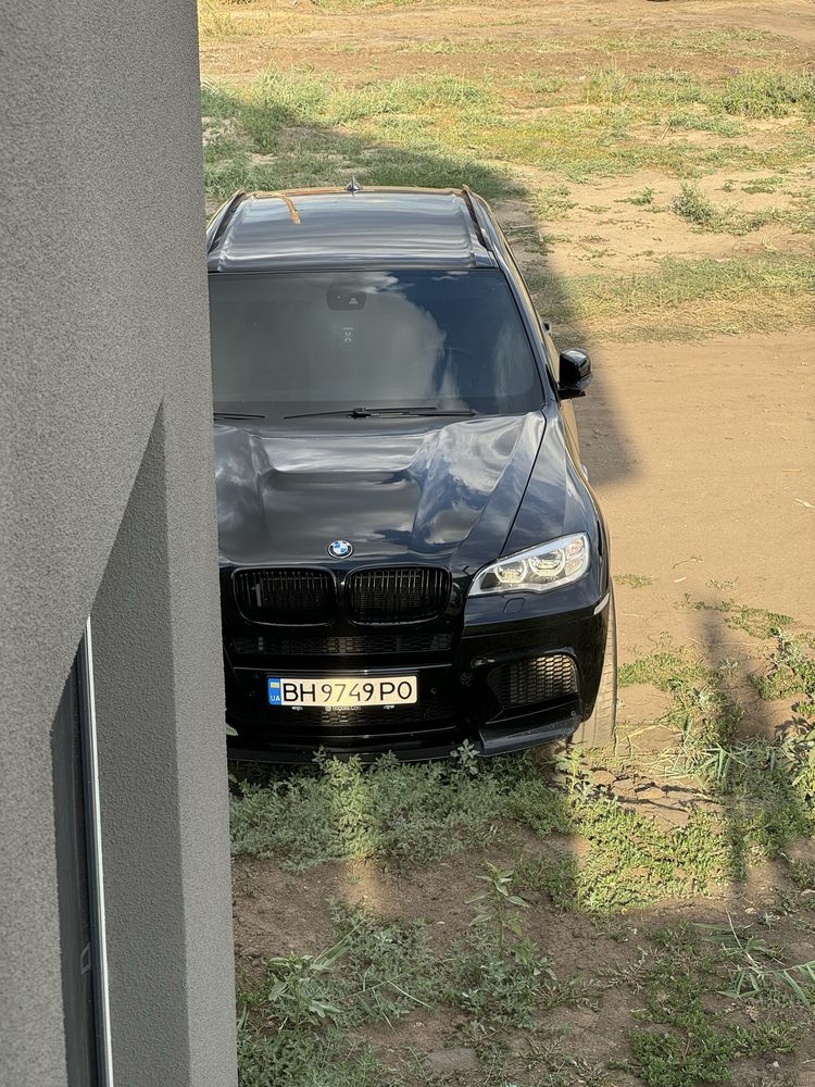 BMW X5M 2011 4.4