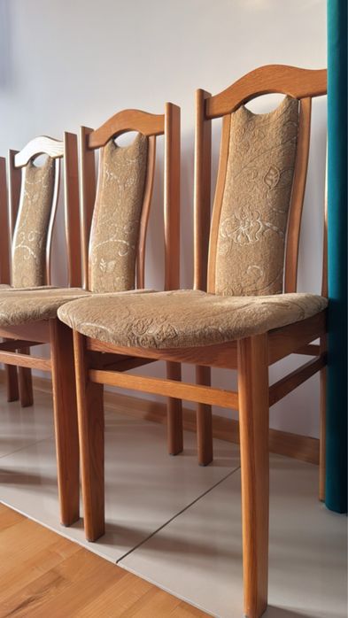 Krzesla tapicerowane