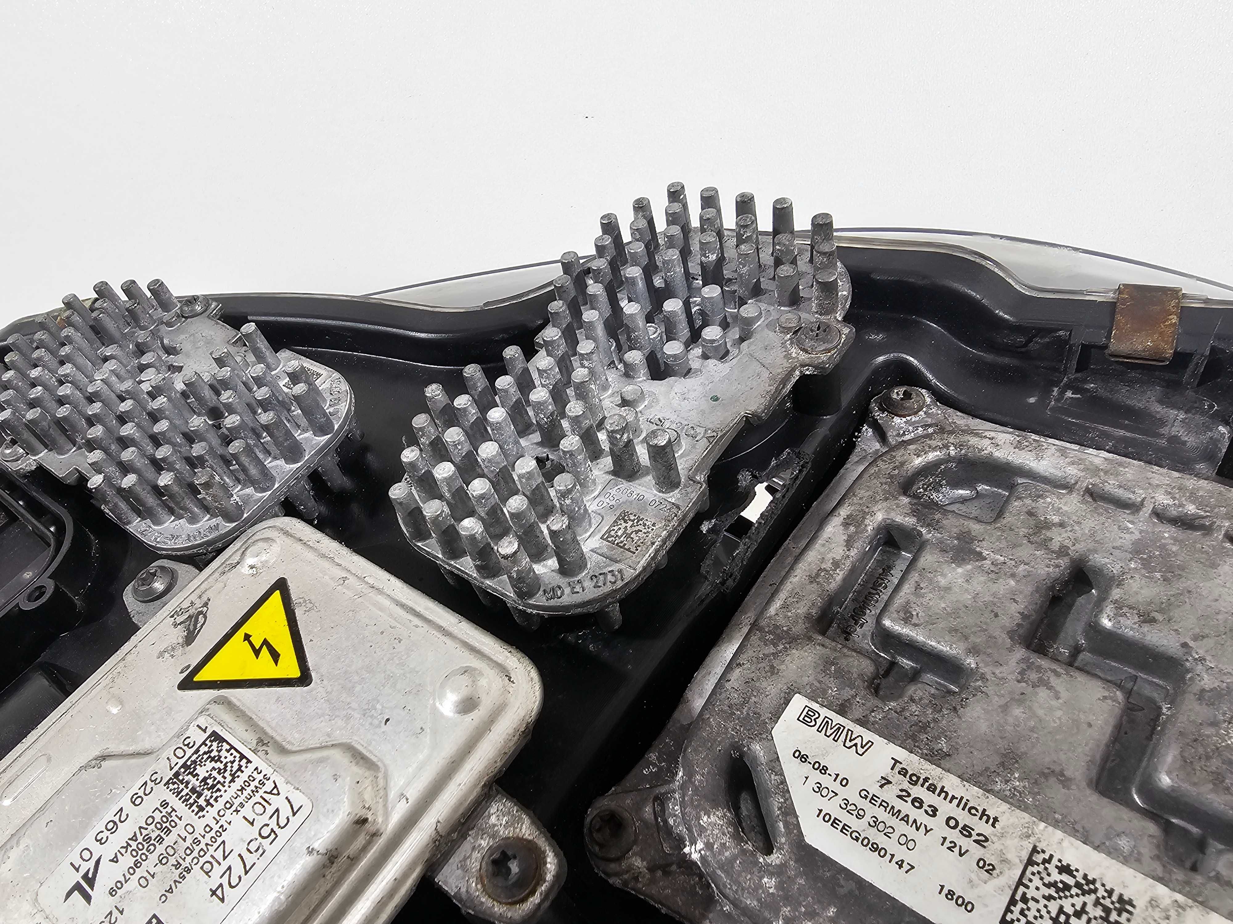 BMW E92 E93 Lift Lampa Przód Przednia Prawa Bi-Xenon LED KOMPLETNA EU