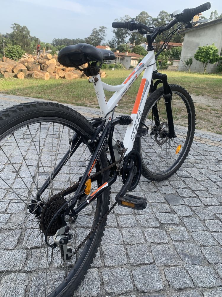 Bicicleta Berg roda 26