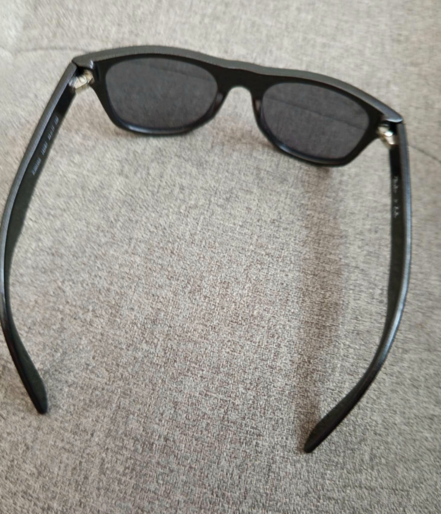 Okulary przeciwsłoneczne Ray Ban Junior