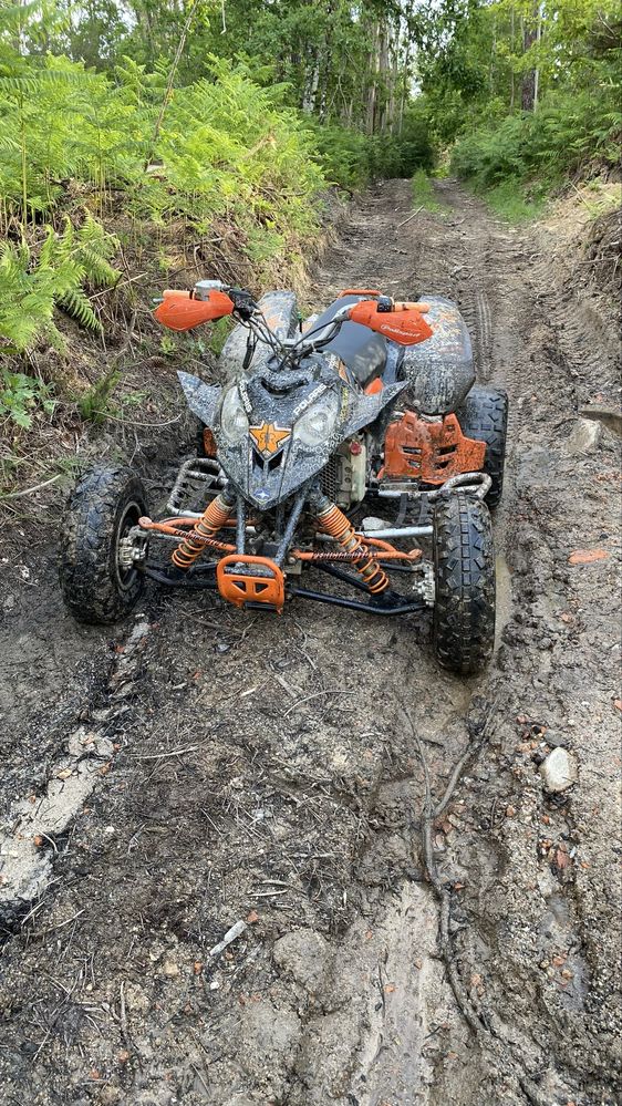 Moto 4 - Polaris Predator
