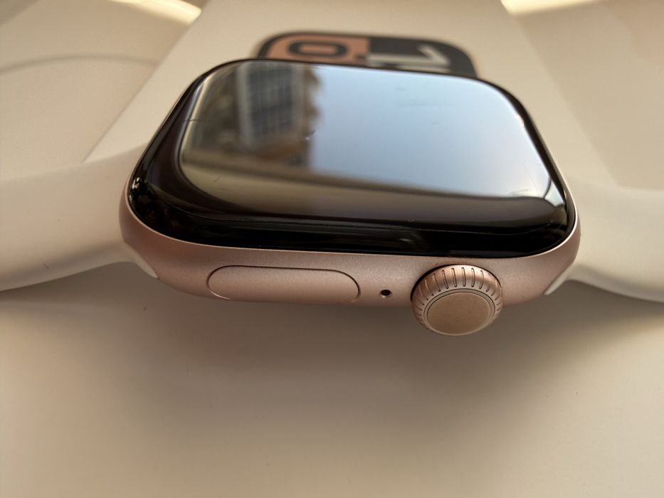 Apple Watch 10 42mm Rose Gold + Akcesoria