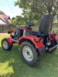 Sprzedam traktor z silnikiem es 12!