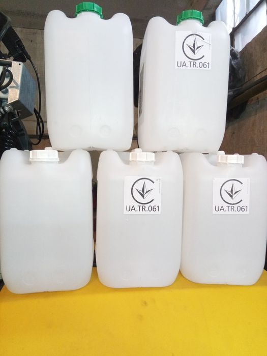 Нові каністри 20 л. і 10 л.