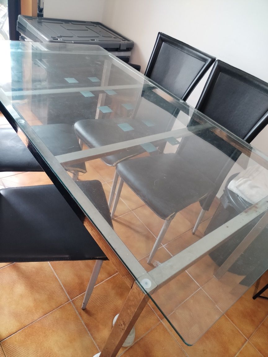 Mesa de 6 lugares 1,60 x 0,85 x 0,75