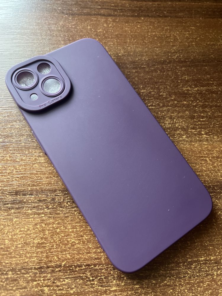Чехол на 13 айфон. Абсолютно новый в упаковке. Фиолетовый цвет.