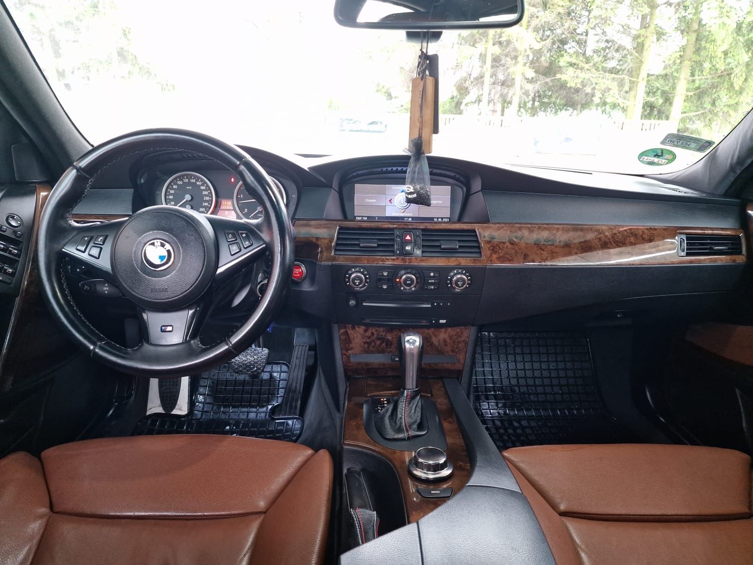 Bmw Serii 5 E60 535D M PAKIET 272km Czarna Podsufitka Duża nawigacja