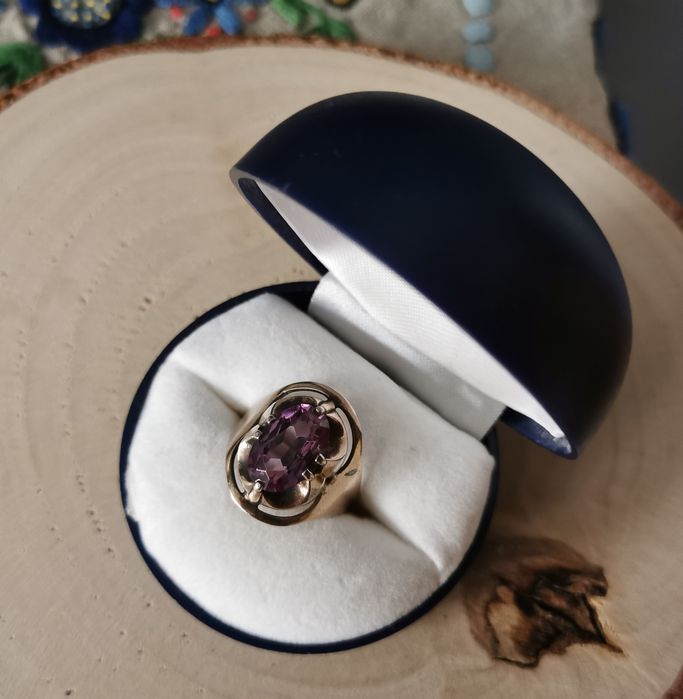 Srebrny pierścionek Rusek ZSRR z ametystem 875