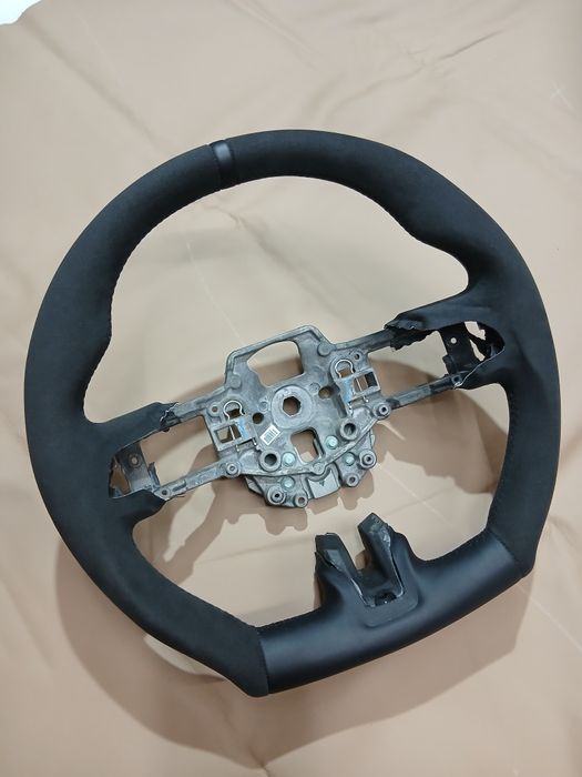 Продаю рулі на Форд Мустанг