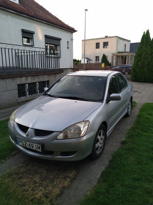 Mitsubishi Lancer 1,6 benzyna 98 km