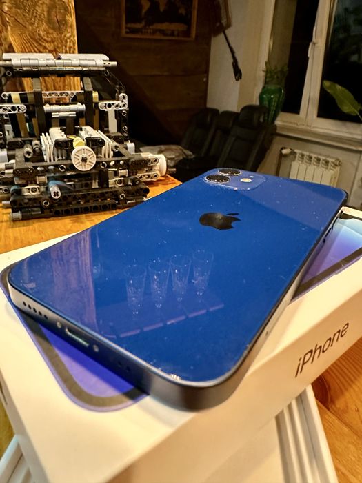 Iphone 12 64gb, pierwszy uztkownik plus dodatki