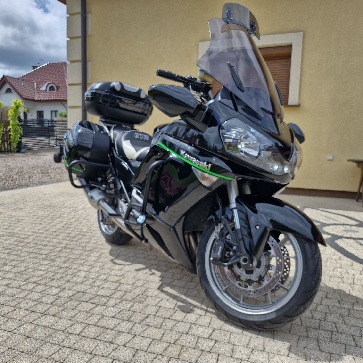 Kawasaki GTR 1400 Piękny turystyk