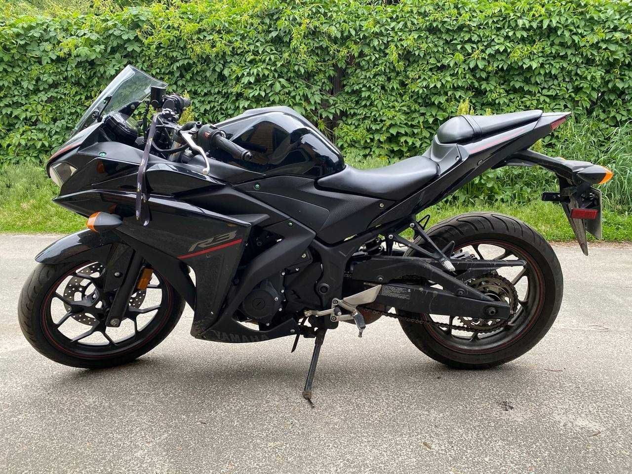 Yamaha YZF 2018 320