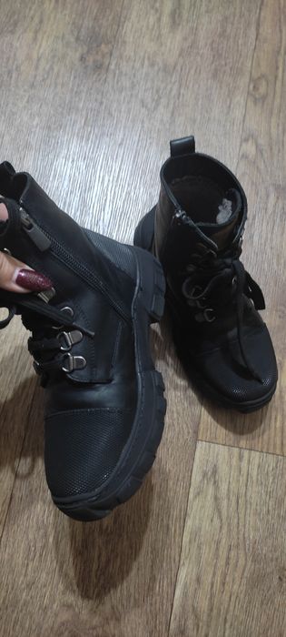 Шкіряні зимові ботіночки 32розміру