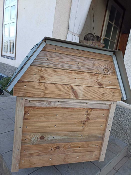 Собача будка з SIP панелей