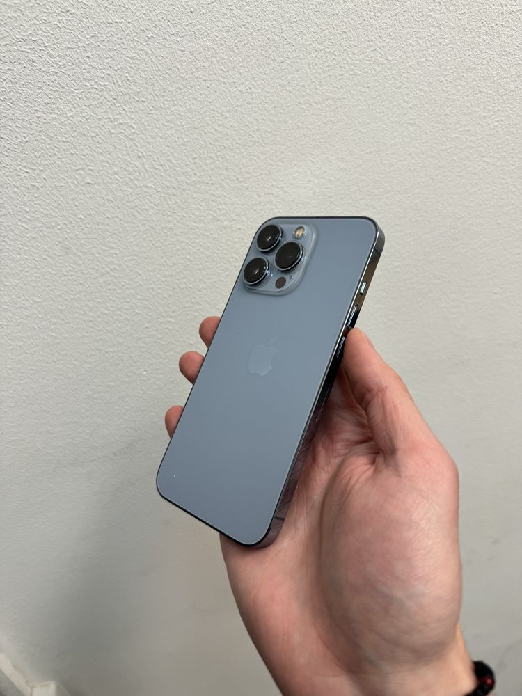 Iphone 13 pro 256 sierra blue все працює