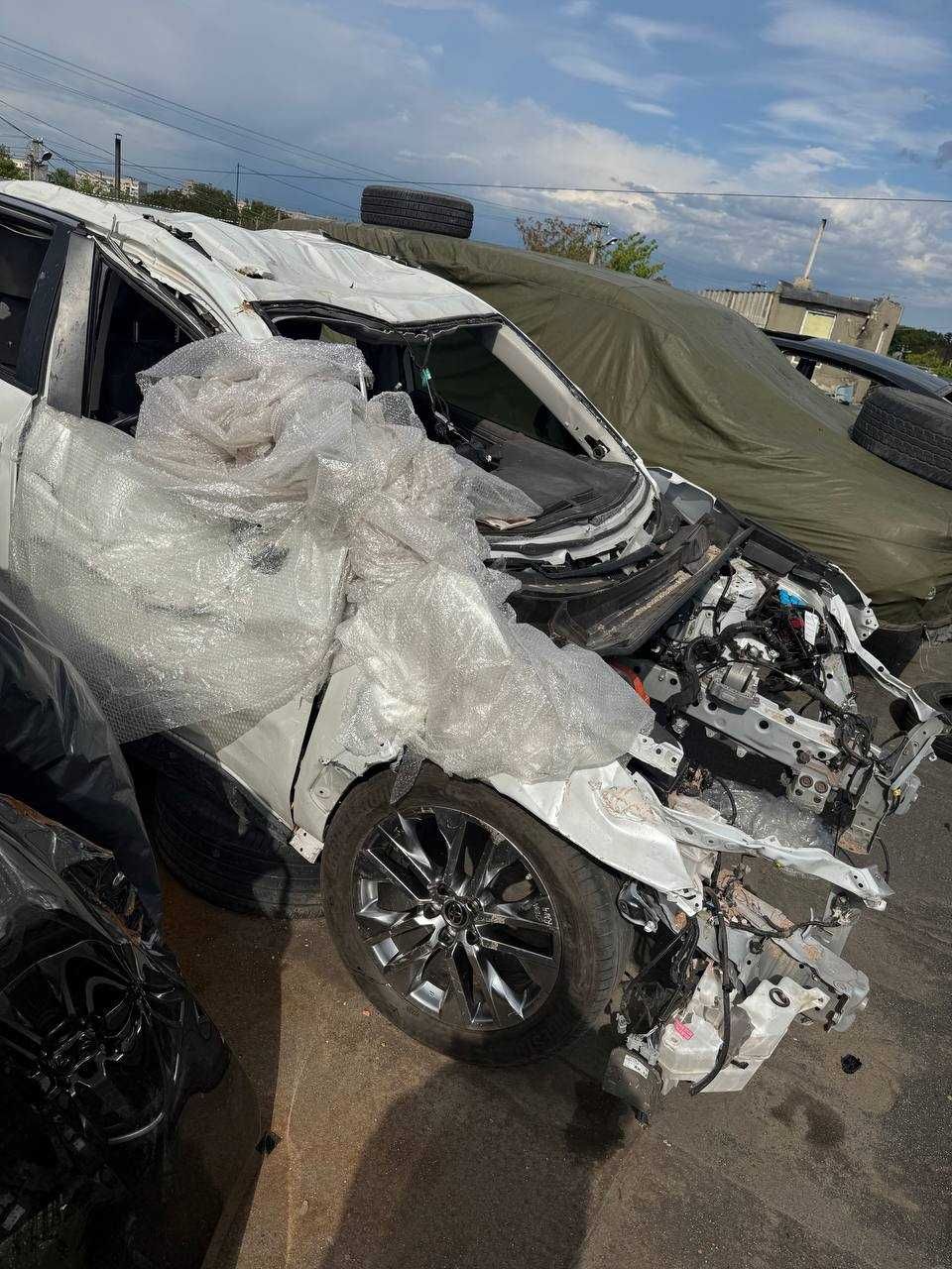 Кузов с документами Toyota RAV4 2023г. 2.5 Hybrid