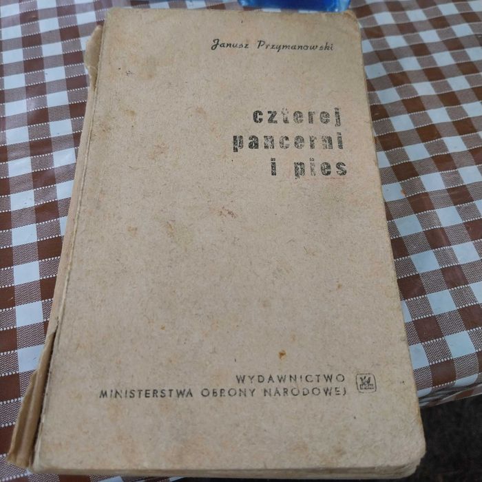 J.Przymanowski Czterej pancerni i pies