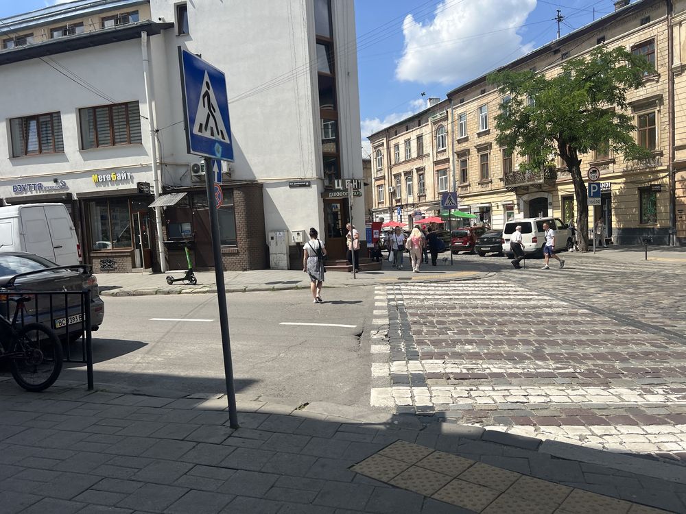Оренда приміщення вул. Шпитальна 9,біля ТОЦ Магнус