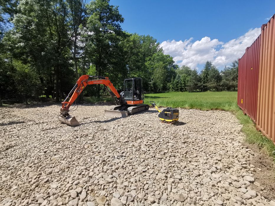 Wyburzenia wymiany gruntu utwardzenia podjazdow koparka minikoparka