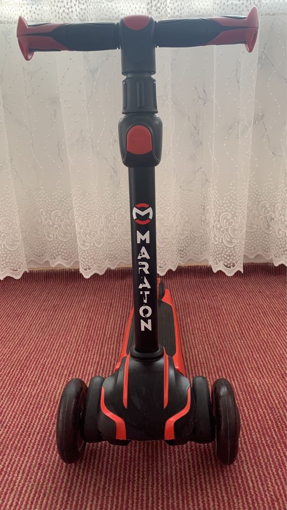 Самокат Maraton