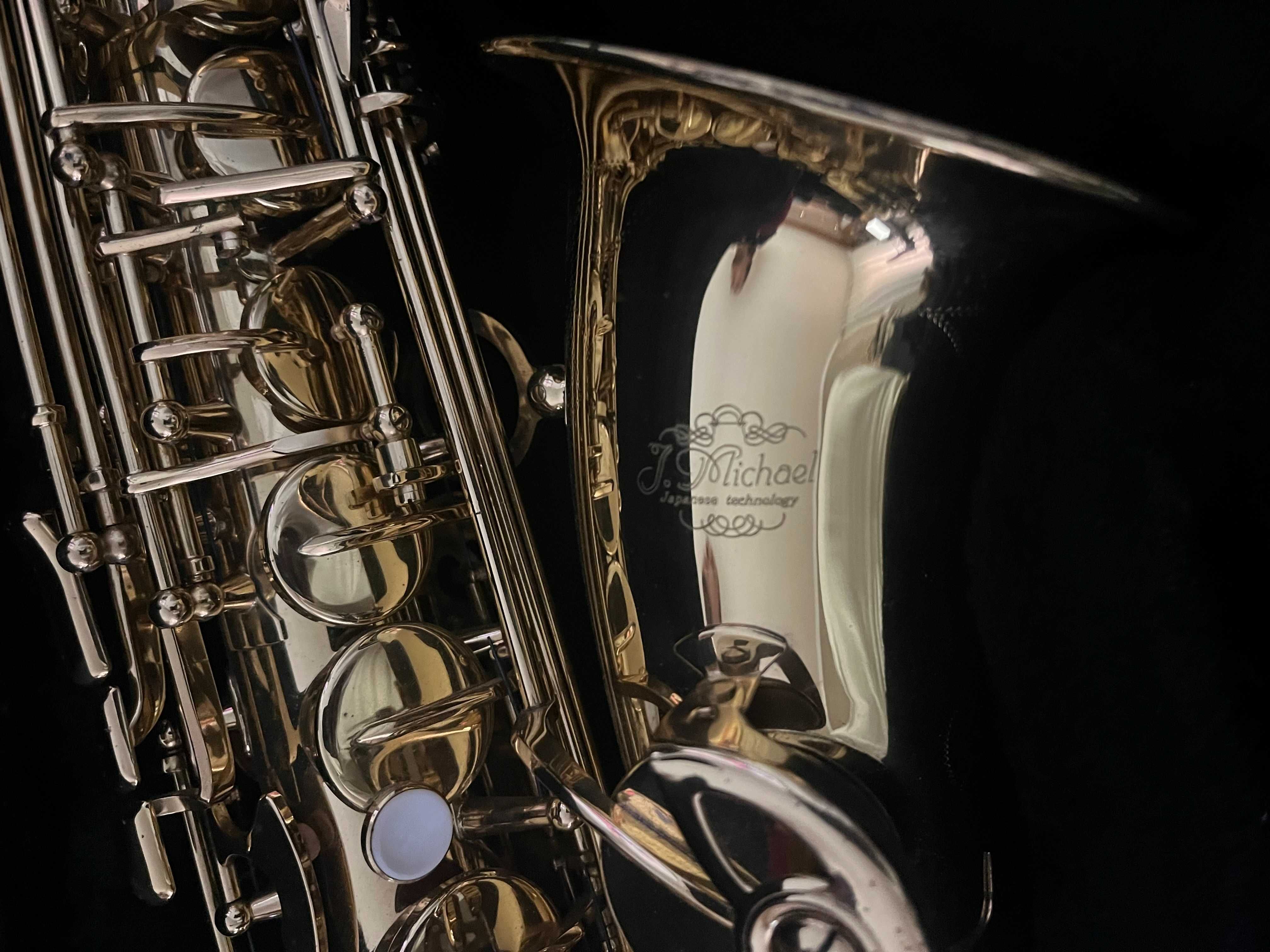saxofone como novo com case e tripé