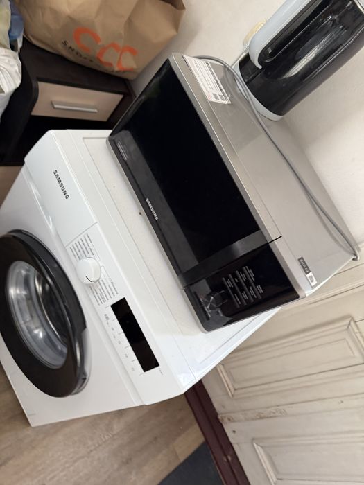 Мікроволновка Samsung