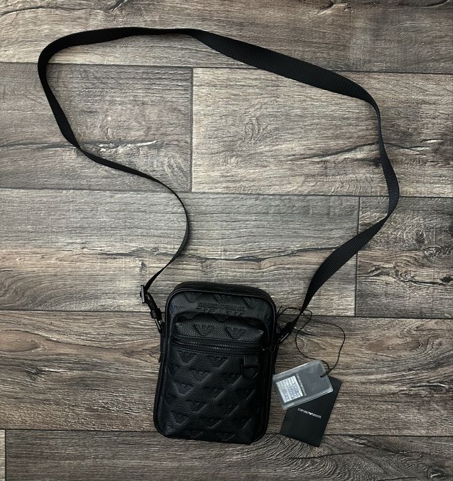 Сумка от Emporio Armani