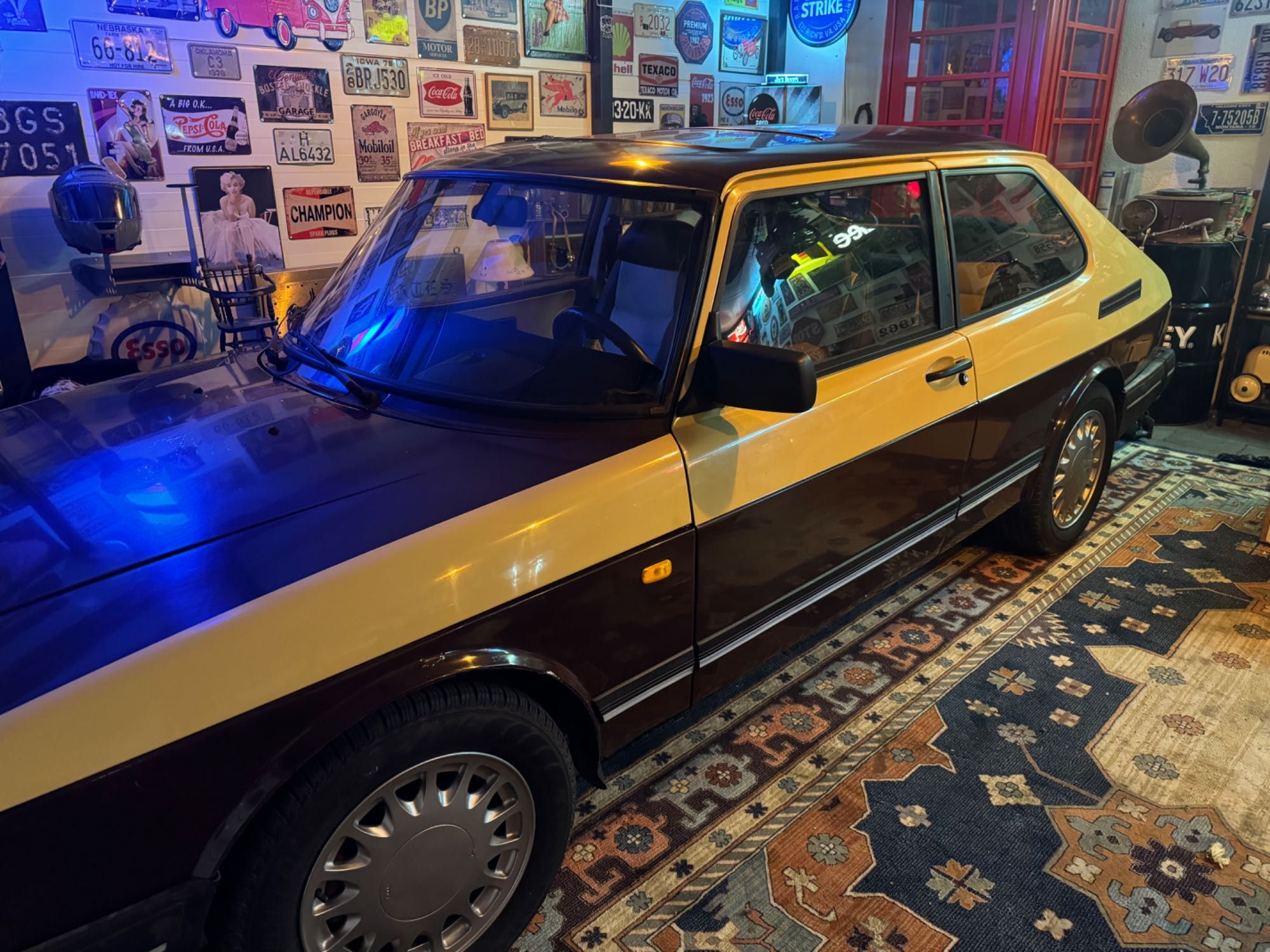 Saab 900i , zamiana, 230.000 . Zamienię Bus blaszak , Navara , pick-up