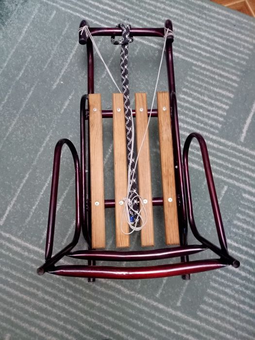 Сани металеві з дерев’яним сидінням (є дефект)