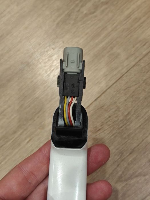 Заголовок: Ручка двері Jetta 6 з безключевим доступом Kessy