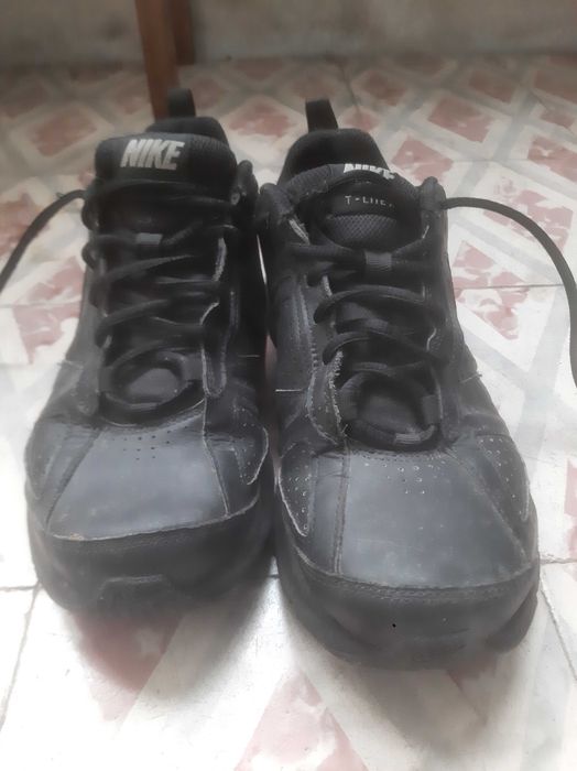 Tenis Nike T Lite XI