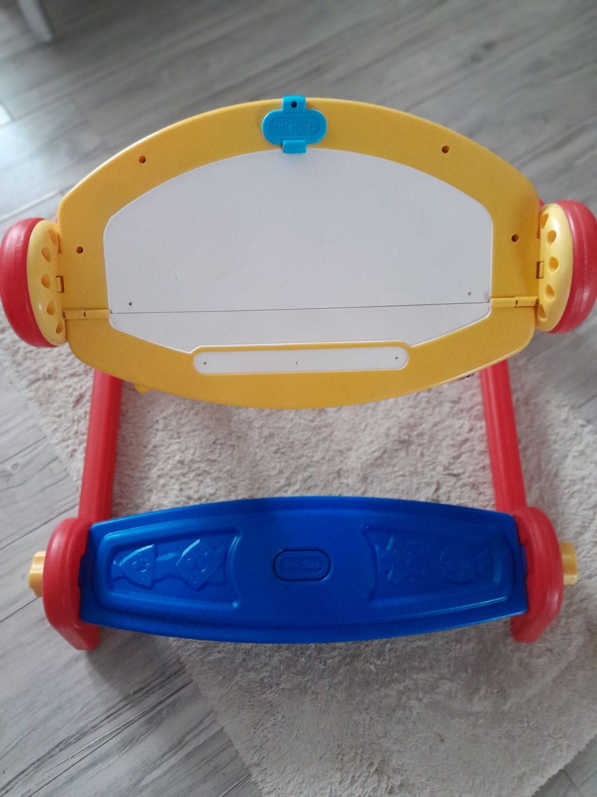 Edukacyjny ogródek zabaw / Kreatywny stolik Little Tikes 5w1
Zabawka