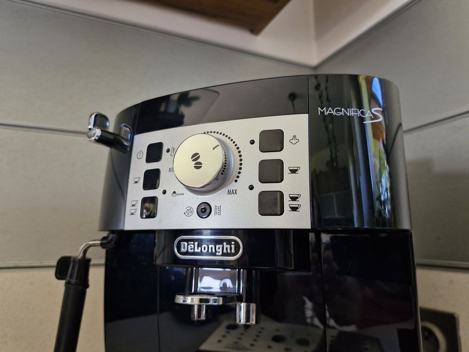 Ekspres delonghi Magnifica S