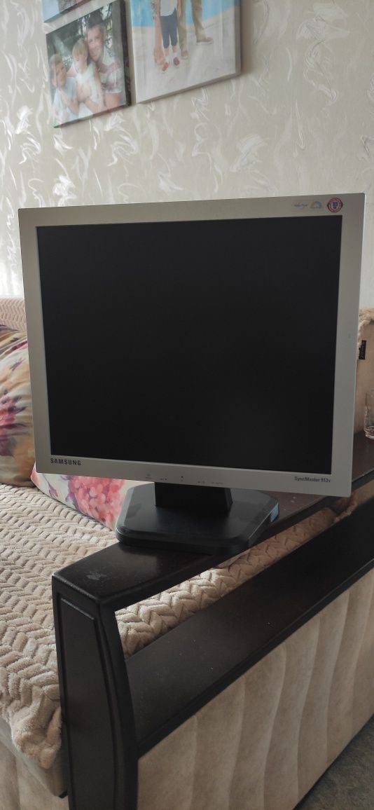 Продам монитор Samsung 19"