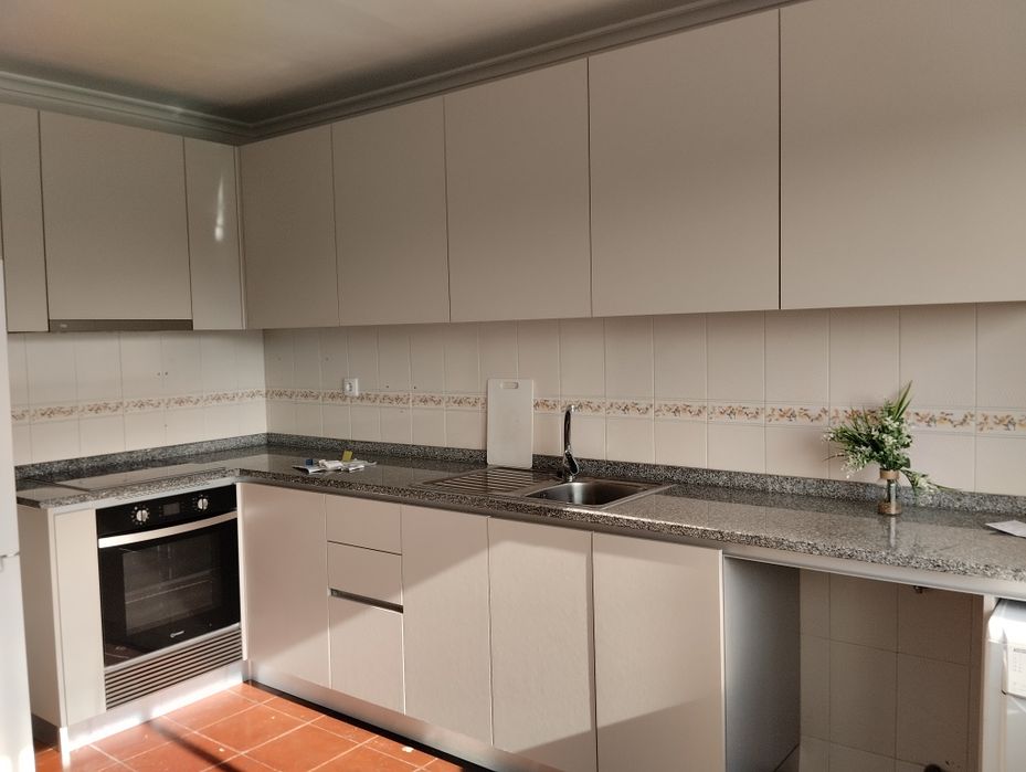 Arrendamento T3 duplex Oia