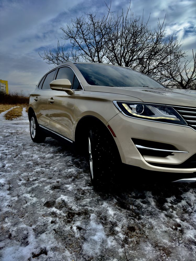 Продам Lincoln MKC